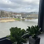 Brueckentor 3*