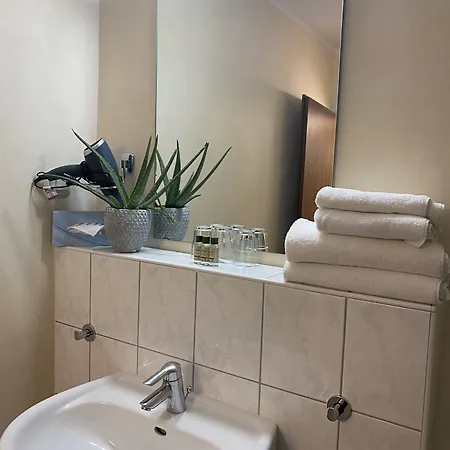 בית הארחה Brueckentor 3*